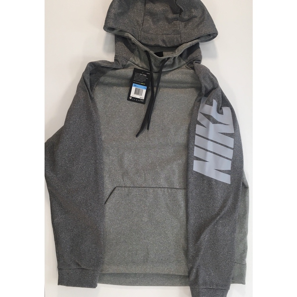 Nike therma training pullover (NWT)